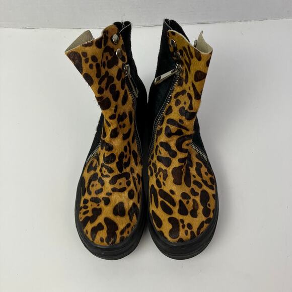 Jeffrey Campbell Ibiza Sci Fi Fur Platform Sneaker Booties Tan Black Leopard 6.5 - Picture 5 of 16